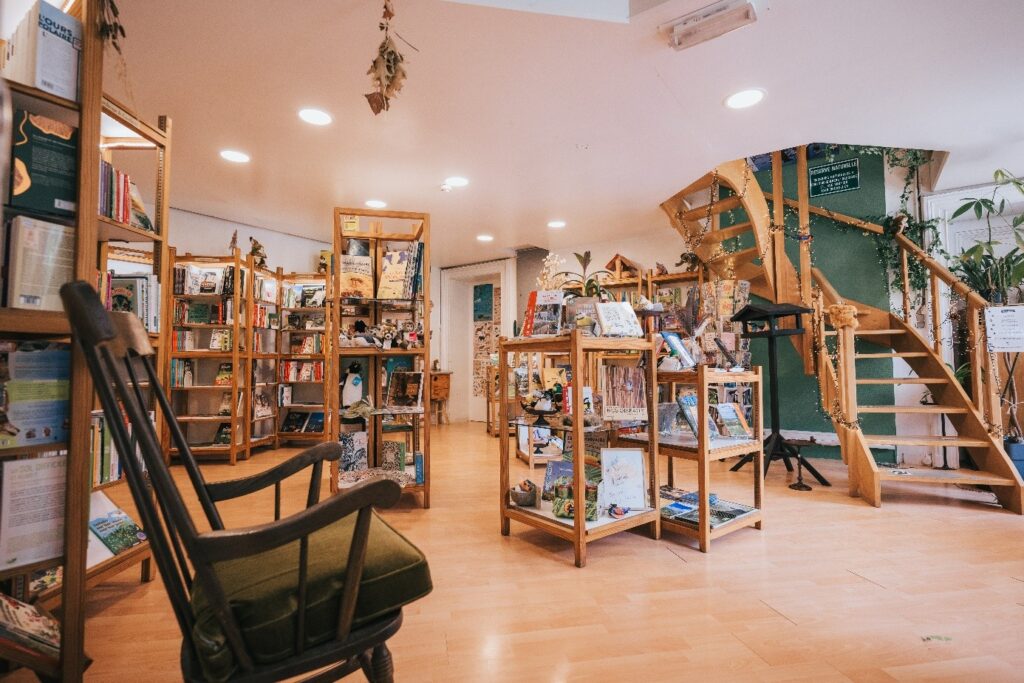 photo librairie Regards Nature